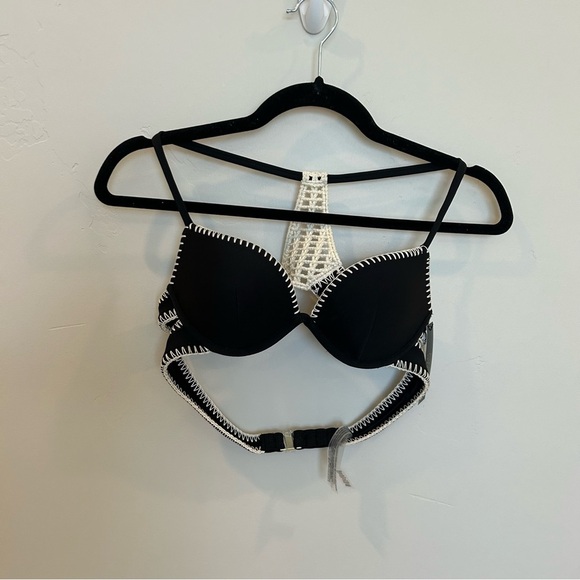 Women’s Victoria’s Secret Archives Crochet Scuba Push-Up Bikini Top, Black, 34A - Picture 3 of 7